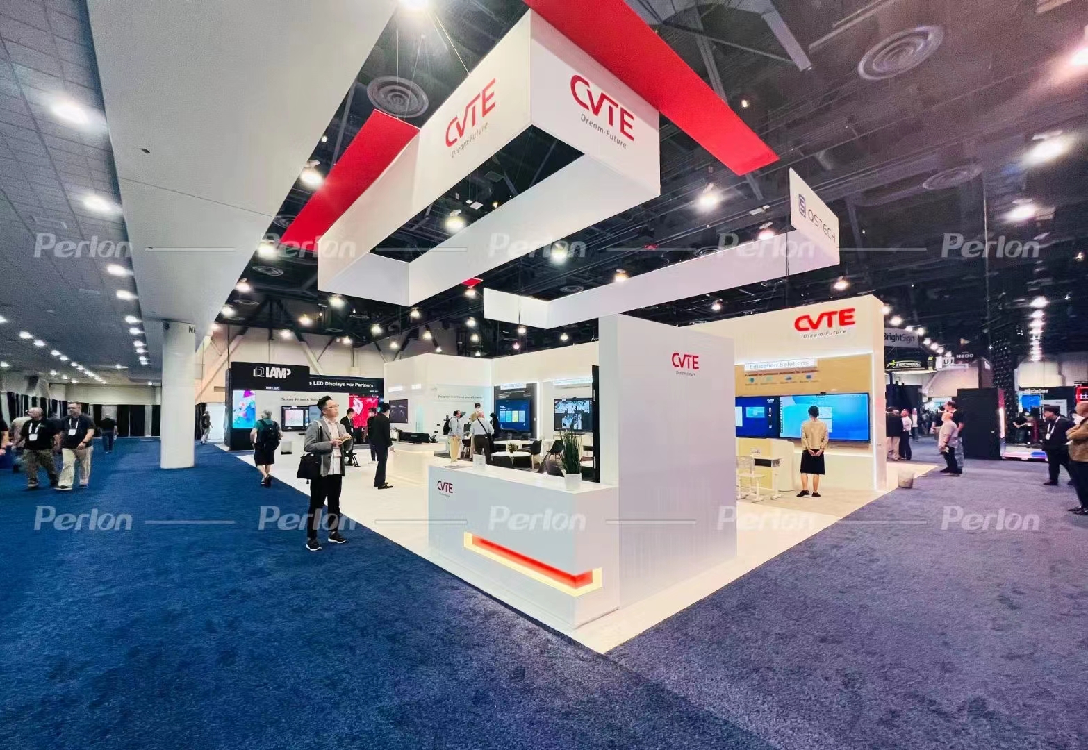 1686729027169269.jpg CVTE美國拉斯維加斯展臺搭建現場圖片