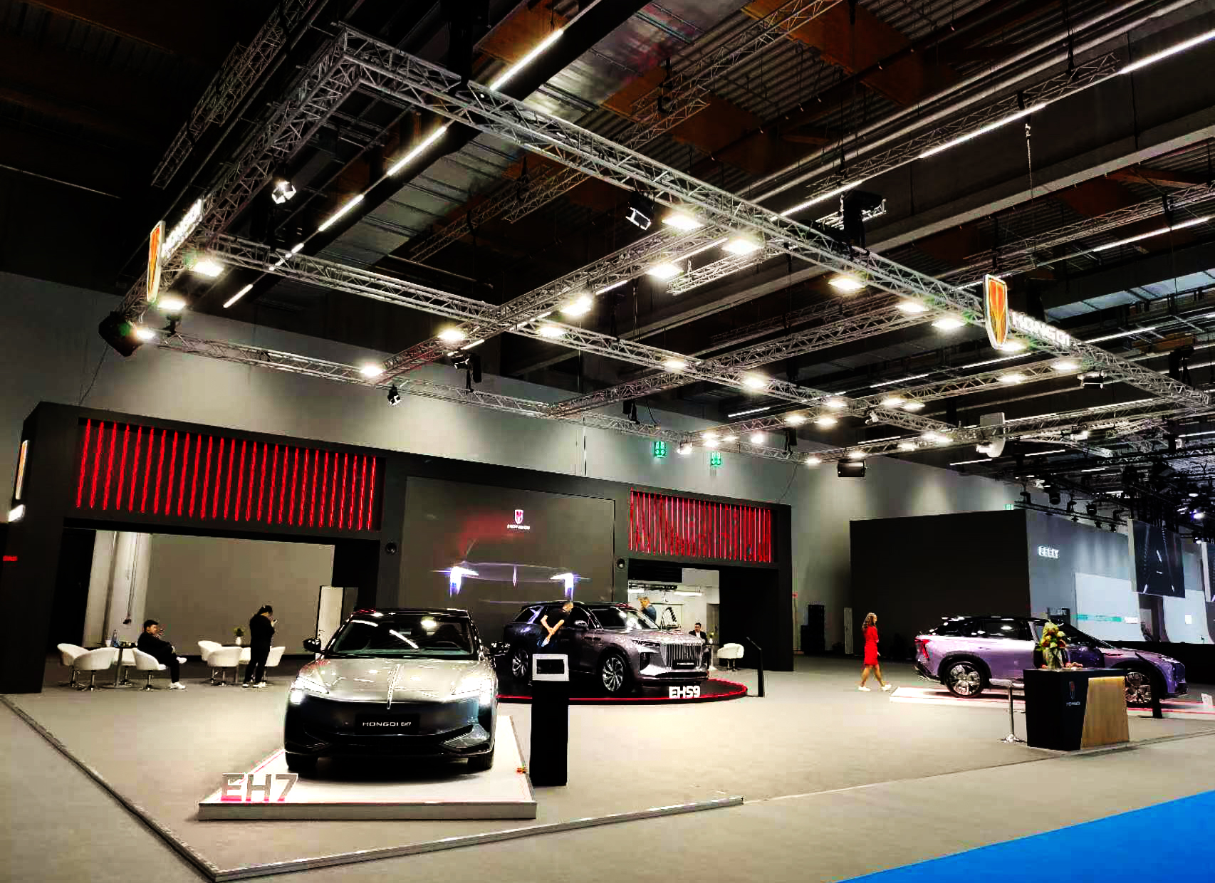 1743147285102926.jpg 展臺搭建.jpg